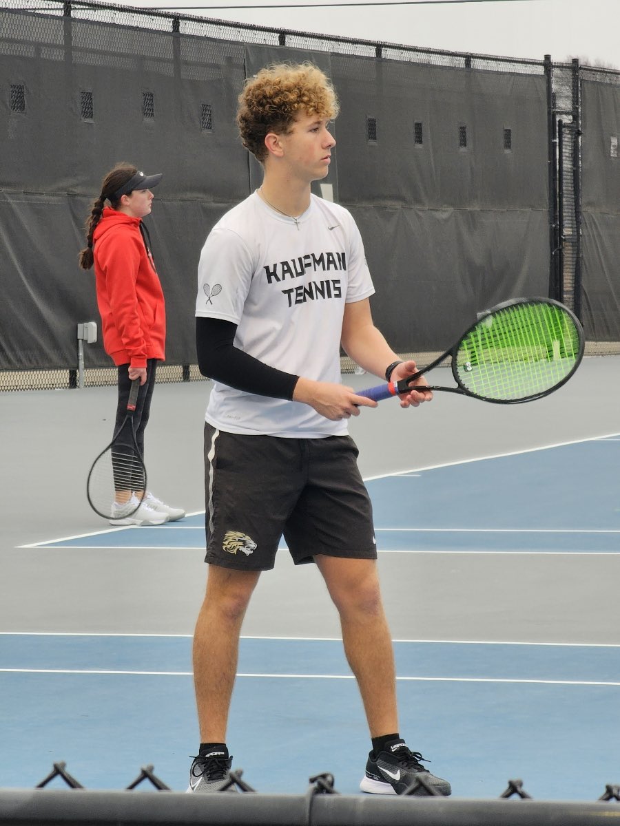 ConnorHubbertHS's tweet photo. Tough competition, but managed to get 3rd at the Anna College Showcase!! #Grinding #LionsPride #Tennis #workhard https://t.co/U1n1Dhy3SA