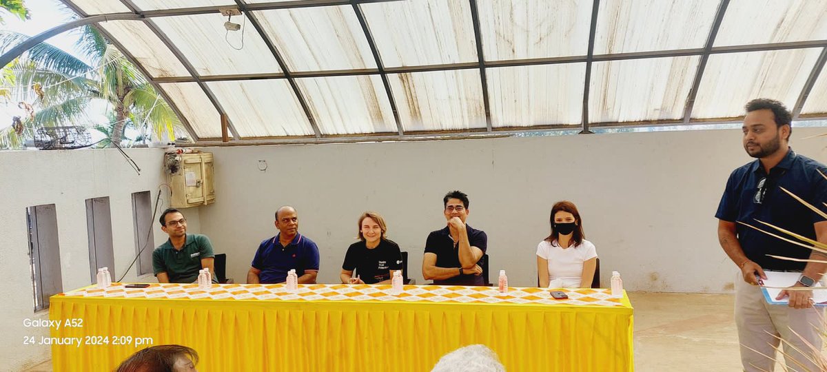 ShashankFnF's tweet photo. Not just the #team at @DeHaatTM but the #investors too believe in spending time with #farmers &amp; that’s how we aspire our board meetings. #farmersFirst https://t.co/t72wPJ2qSl