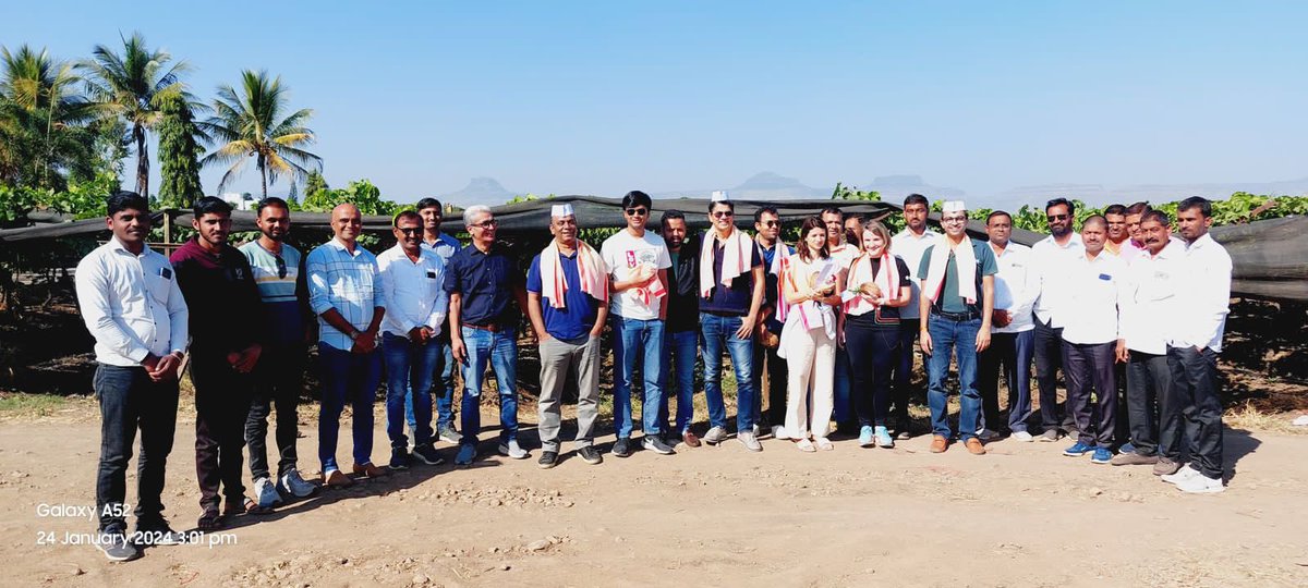 ShashankFnF's tweet photo. Not just the #team at @DeHaatTM but the #investors too believe in spending time with #farmers &amp; that’s how we aspire our board meetings. #farmersFirst https://t.co/t72wPJ2qSl
