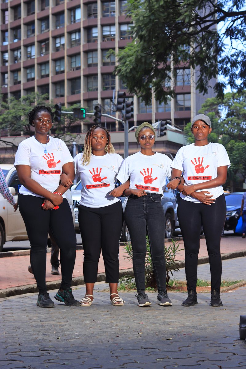 SautiZetu254's tweet photo. The issue of femicide is bigger than we think. The fight for justice should not end with today's match!
It should be a continuous bid for change!
Our lives matter!
@WanguKanjaF 
@CKyobutungi @_ARASAcomms
@Billi_NowNow @LisaMaryAnne03
#TotalShutDownKE #EndFemicide https://t.co/N3VtZDU35i