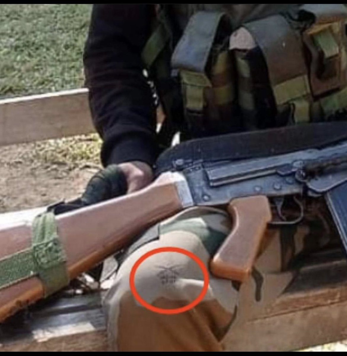 ‼️ ‼️SHOCKING‼️‼️
‼️‼️ALERT‼️‼️
How did Assam Riffles uniform end up in #KukiNarcoTerrorist hands?
Seen in the picture is #KukiNarcoTerrorist wearing Assam Riffles Uniform!
<a href="/official_dgar/">The Assam Rifles</a> <a href="/Spearcorps/">SpearCorps.IndianArmy</a> <a href="/AmitShah/">Amit Shah</a> <a href="/timesofindia/">The Times Of India</a> <a href="/ABPNews/">ABP News</a> <a href="/ZeeNews/">Zee News</a> 
#KukiWarCrimes #KukiChinZoSeparatists