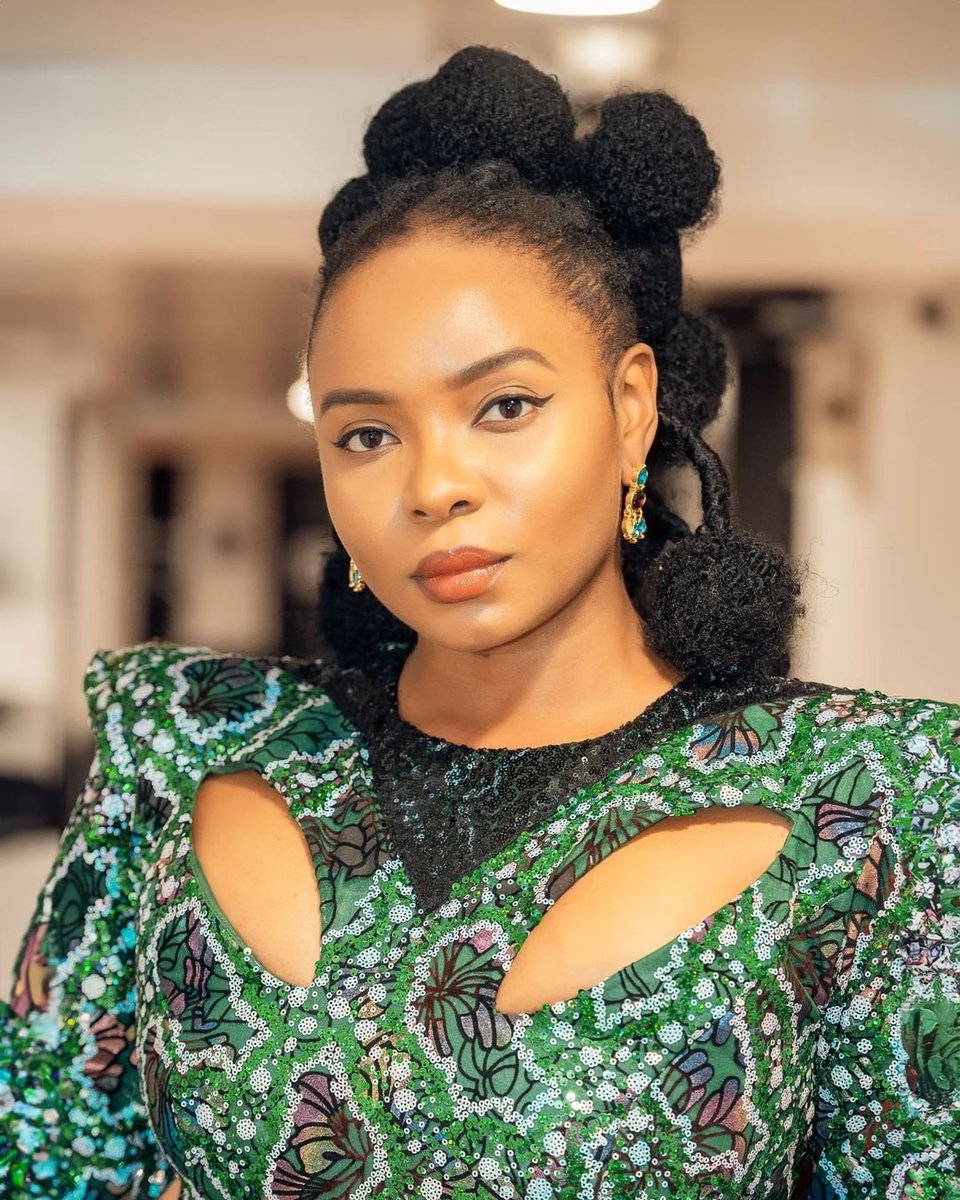 Daddy's Gurl and Mummy's Pride 💎 
The face card is ethereal ,it never declines ✨️