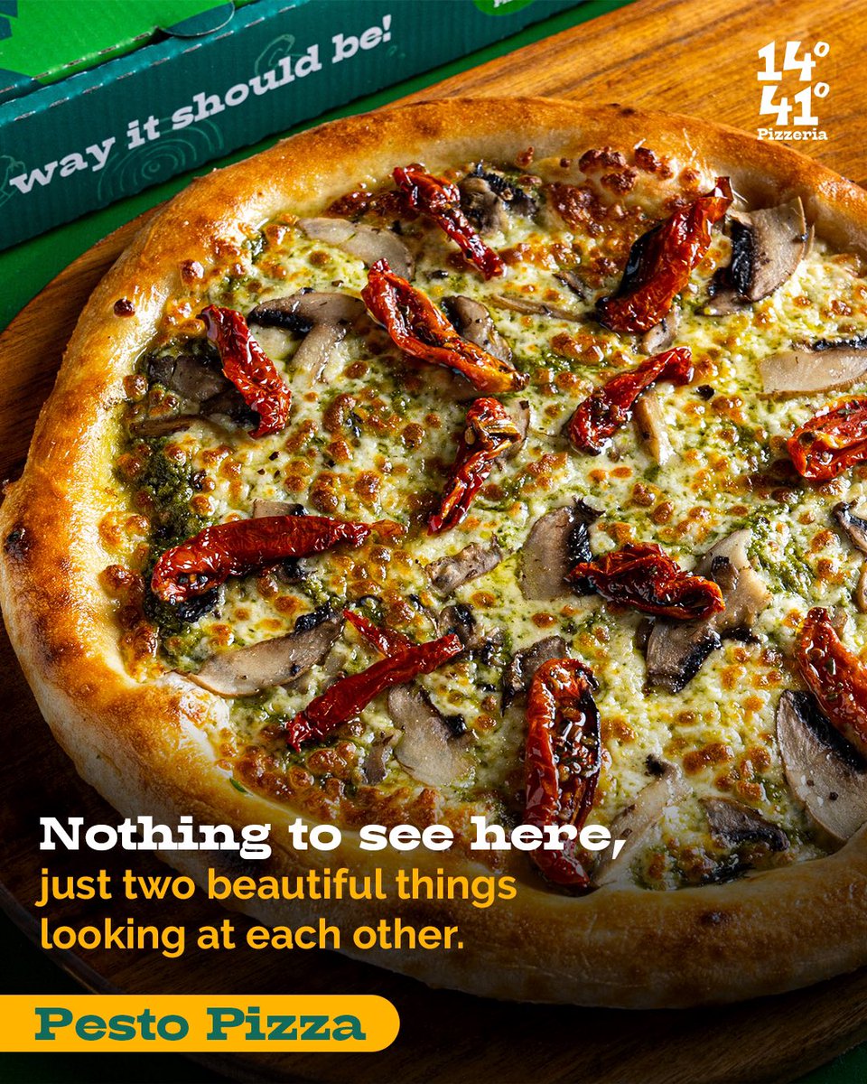 Witnessing two beautiful things in a moment 😌

📸 : Pesto pizza!

#1441 #1441Pizzeria #pestopizza