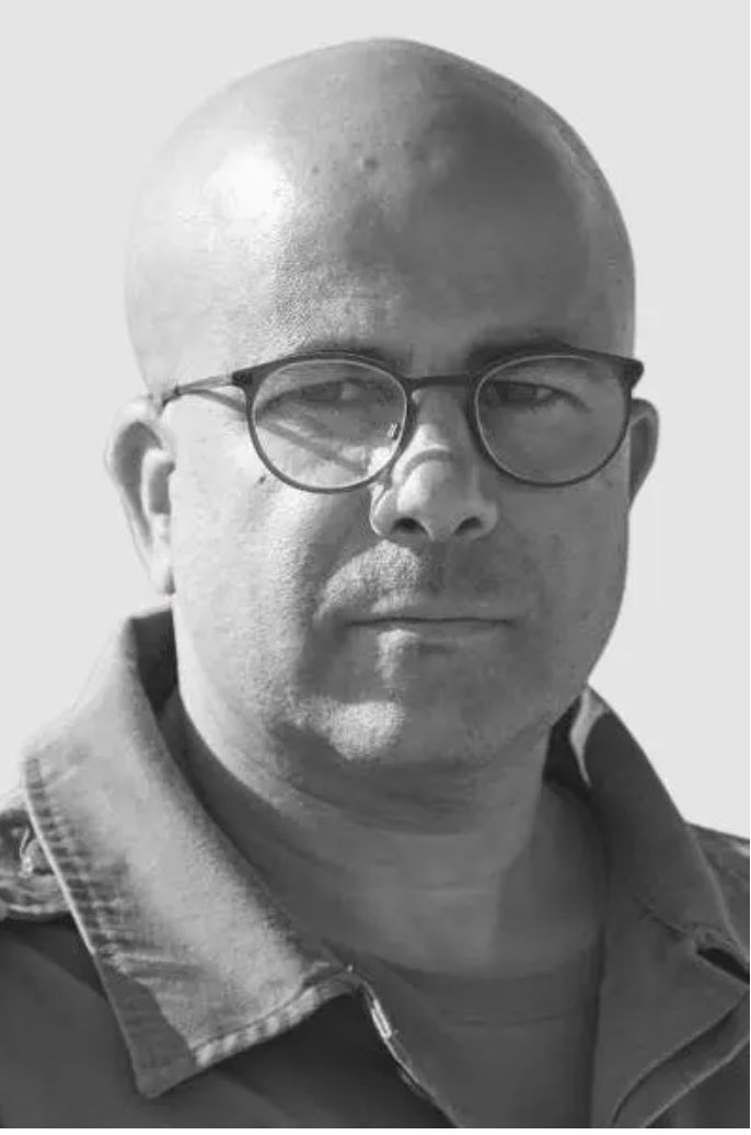 Wie kann es sein, dass in den vergangenen 113 Tagen, seit dem von Tausenden Palästinensern, angeführt durch die #Hamas, durchgeführten Massaker an über 1200 Menschen in 🇮🇱 KEINE EINZIGE grosse Kundgebung gegen die Hamas in 🇩🇪🇨🇭🇦🇹🇹🇷 stattfand? 
Keine einzige!
Was ist nur los?