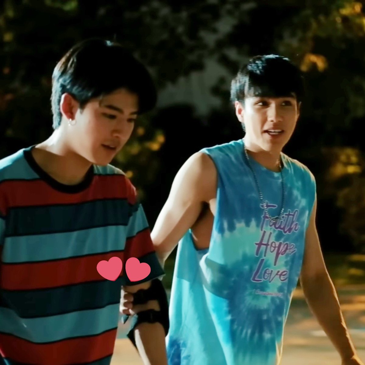 neomark0th's tweet photo. NEO: The part I enjoyed the most was the roller skating scene. I felt very comfortable in that relationship, and I think it was the cutest thing ever. 🥺
Mark: Same for me! That shoot was a lot of fun.

#นีโอมาร์ค #neomark https://t.co/eos6jnQ2vA