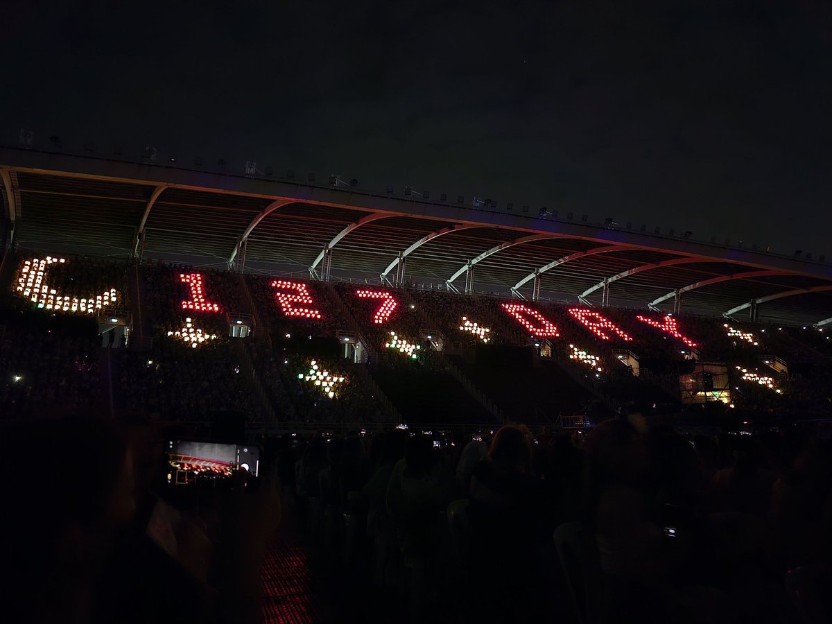nctymisfit's tweet photo. the "127 Day" in different views 🥹🥺 you are so loved @NCTsmtown_127 🥺🫶 https://t.co/WRQBmWD1PR
