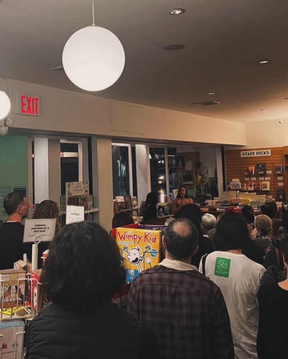 A unforgettable, standing-room-only New York book launch at @greenlightbklyn. Thank you @kirstin_chen for the megawatt smiles & brilliant questions, to @luxlotus for making it all happen, to the amazing bookstore staff, and to @offassignment for the great community turnout.✨✨✨