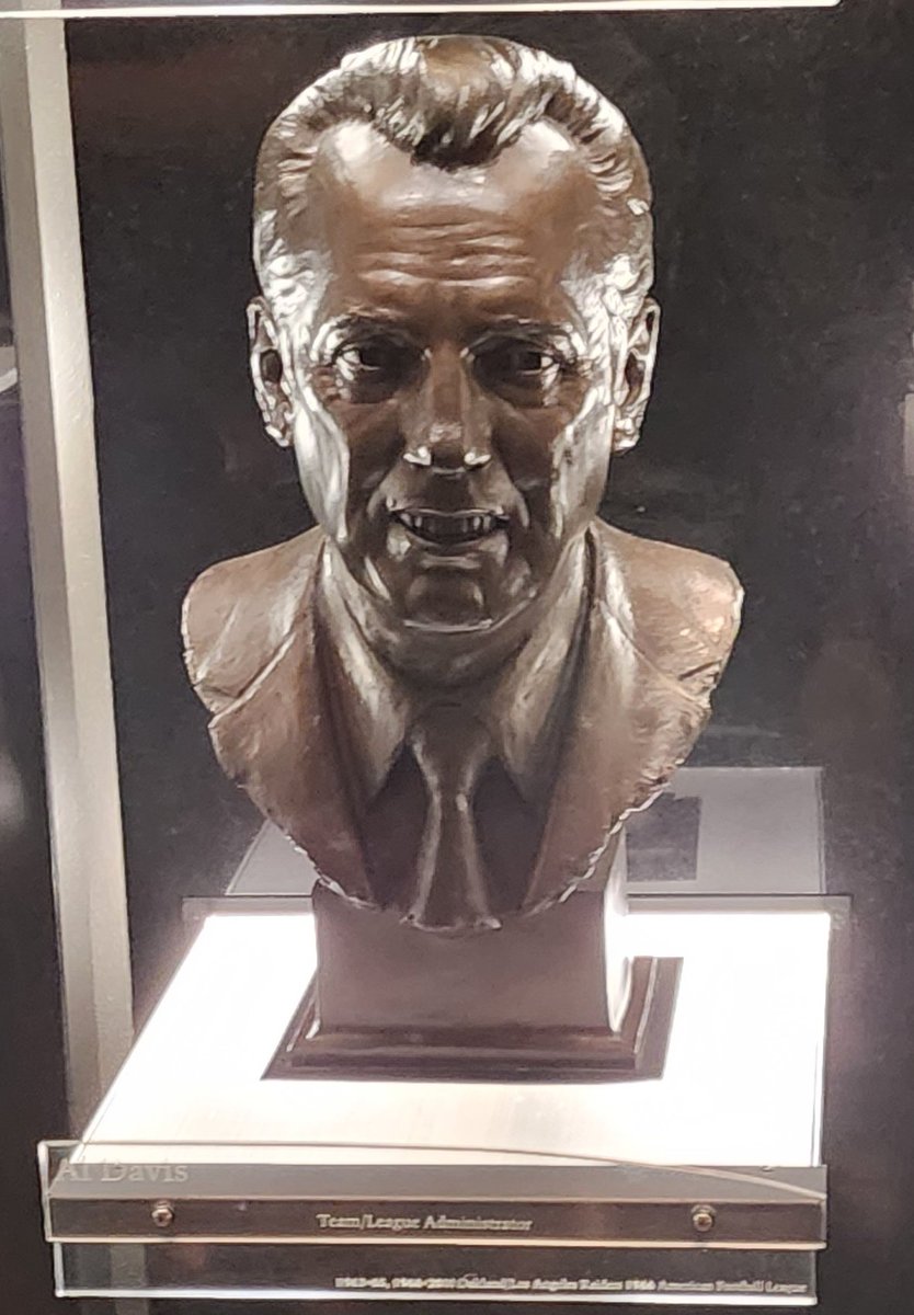 HooliganN8NR8R's tweet image. Happy #ALDAVIS Saturday, is it football season yet... asking for a friend in the Nation!!!