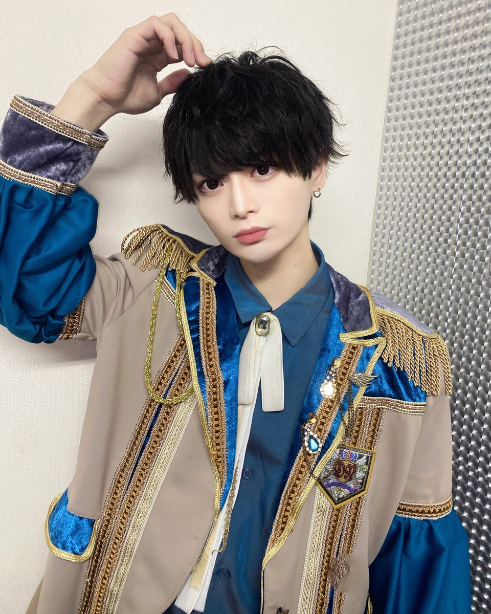 Magi9_Tsubasa's tweet photo. 君の隣は僕だけだよ https://t.co/i13OAYDH1C