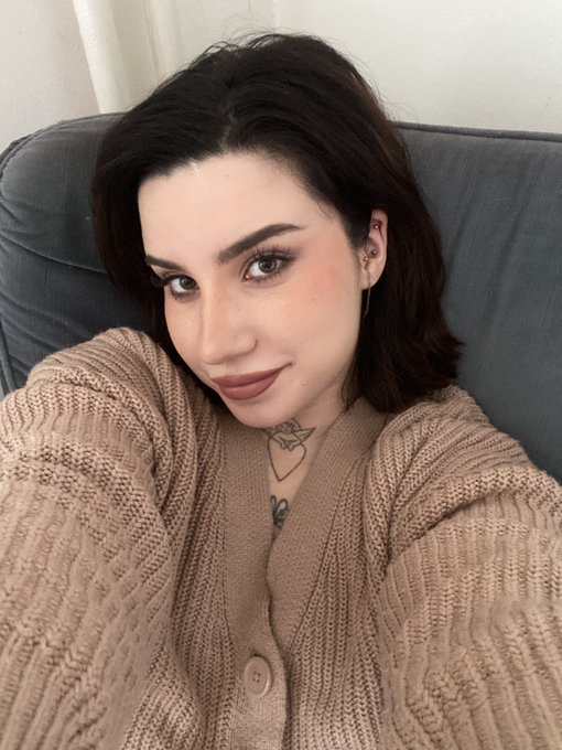 Stream starts in 20 minutes! Will drop the link when I start https://t.co/pPI67iUY5C<a href="/tag/manyvids"class="tags"><span>#manyvids</span></a><a href="/tag/tattooedbeauty"class="tags"><span>#tattooedbeauty</span></a><a href="/tag/girlstreamer"class="tags"><span>#girlstreamer</span></a><a href="/tag/snaketattoo"class="tags"><span>#snaketattoo</span></a>