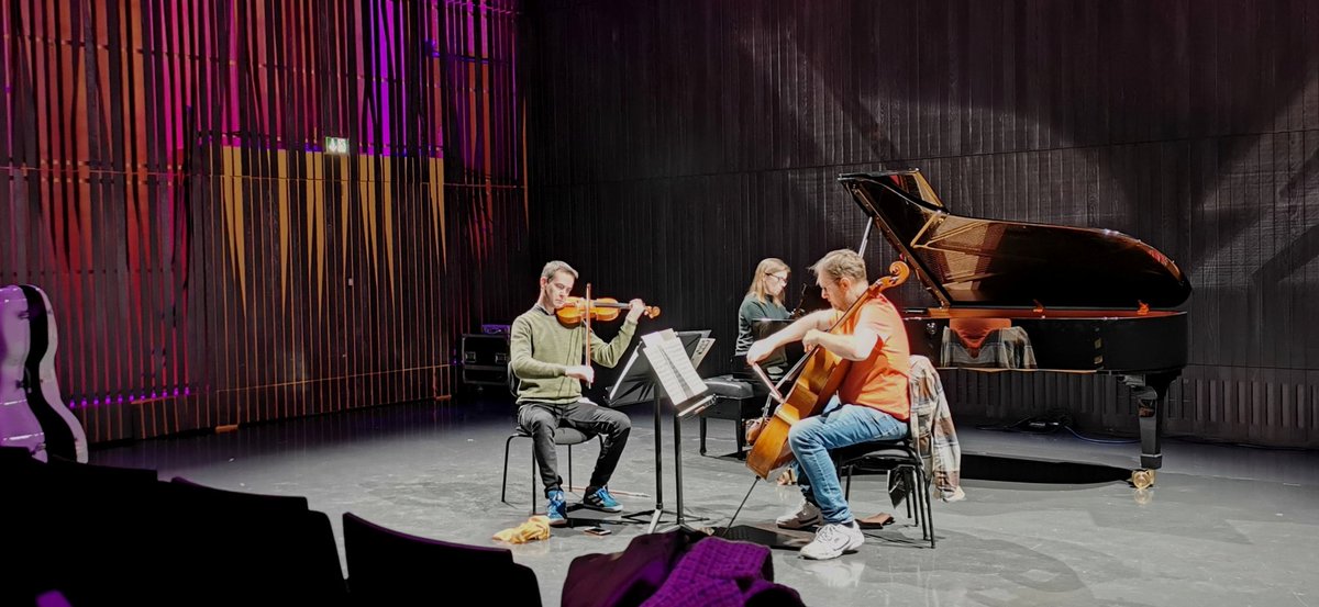 Fidelio Trio in fine form earlier for rehearsals in Reykjavik for their premiere of my work tonight @darkmusicdays @culture_ireland @fideliotrio @MorganDarragh @DulleaMary @CMCIreland @artscouncil_ie @nmcrecordings @RTElyricfm