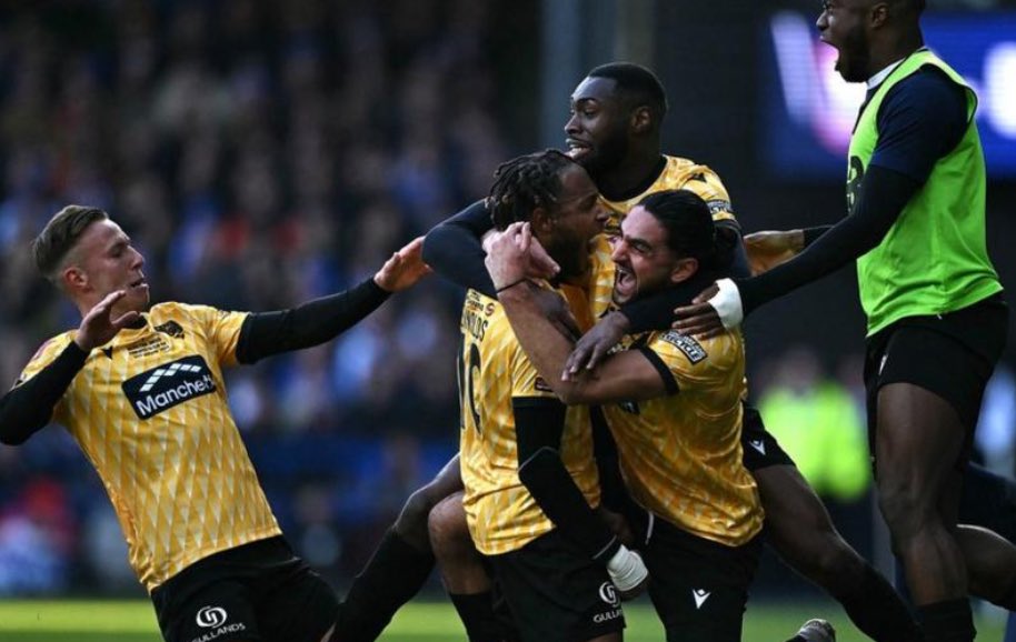 pedalsingh's tweet photo. The FA CUP!
No other cup has this romance!
Well in @georgeelokobi and @maidstoneunited 🥳🥳🔥 https://t.co/eMkbFyiWVn