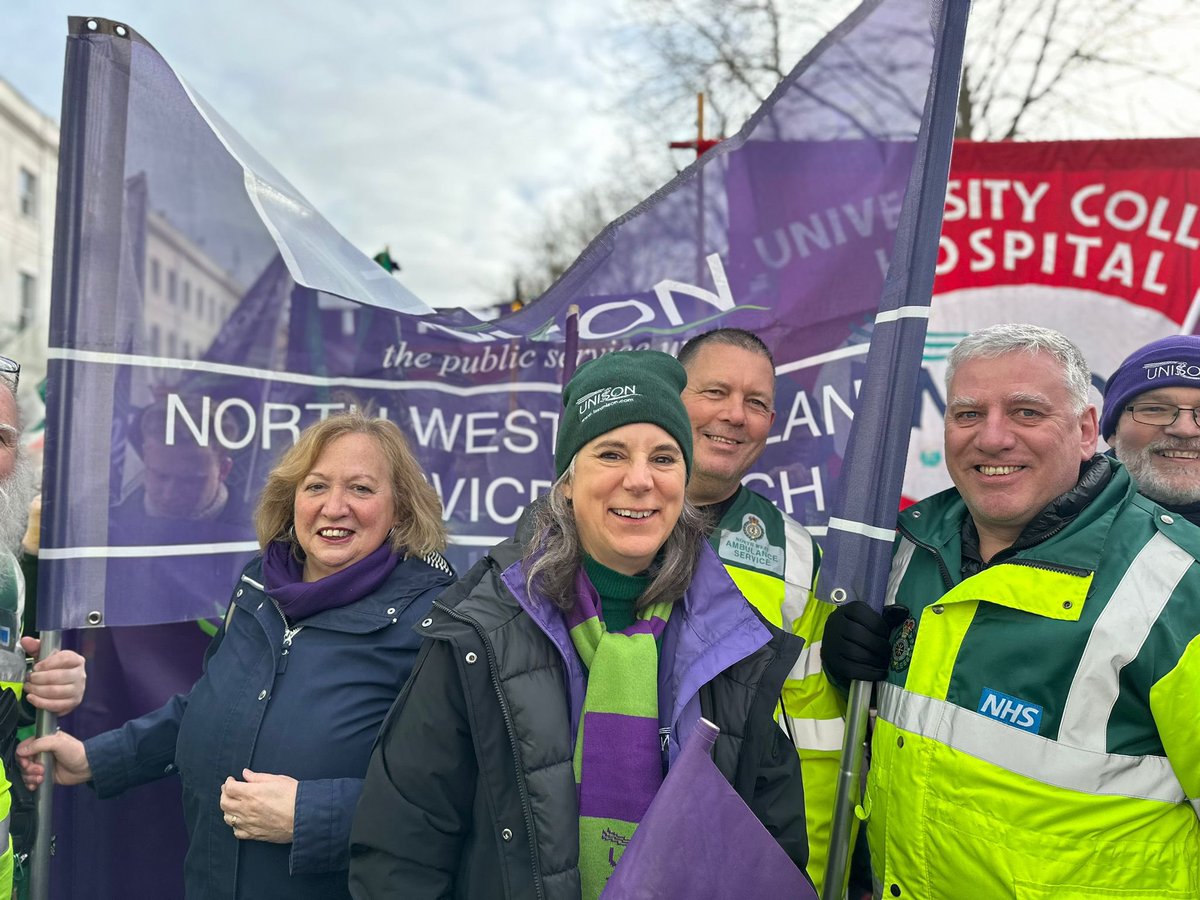 unisontheunion's tweet photo. UNISON lining up at the front of the march to protect the #RightToStrike. Great turnout from our members across the regions.

Led by our general secretary @cmcanea and ambulance members #CheltenhamDemo https://t.co/AqjPob4NB8