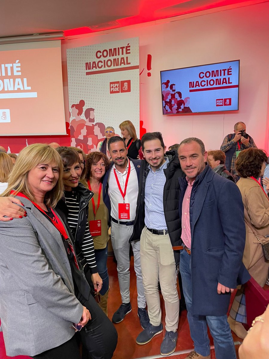 CarlosFBielsa's tweet photo. 🌹Hoy he anunciado mi candidatura a la secretaría general del PSPV

Tras meses de diálogo y reflexión es el momento de q hable la militancia

Necesitamos un cambio tranquilo en el PSPV para construir un partido fuerte y unido para ganar en 2027,desde la generosidad y la autonomía https://t.co/aEkDjwMZKx