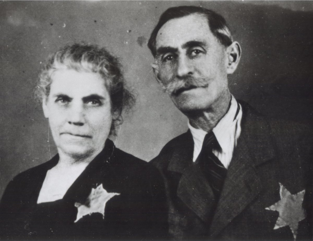 My grate-grandparents, Hermina and Sándor Klingenberg. Sándor was murdered by the Nazis in the Austrian Gmünd, along with 1700 other deported people. Hermina came home from Dachau. #HolocaustRemembranceDay