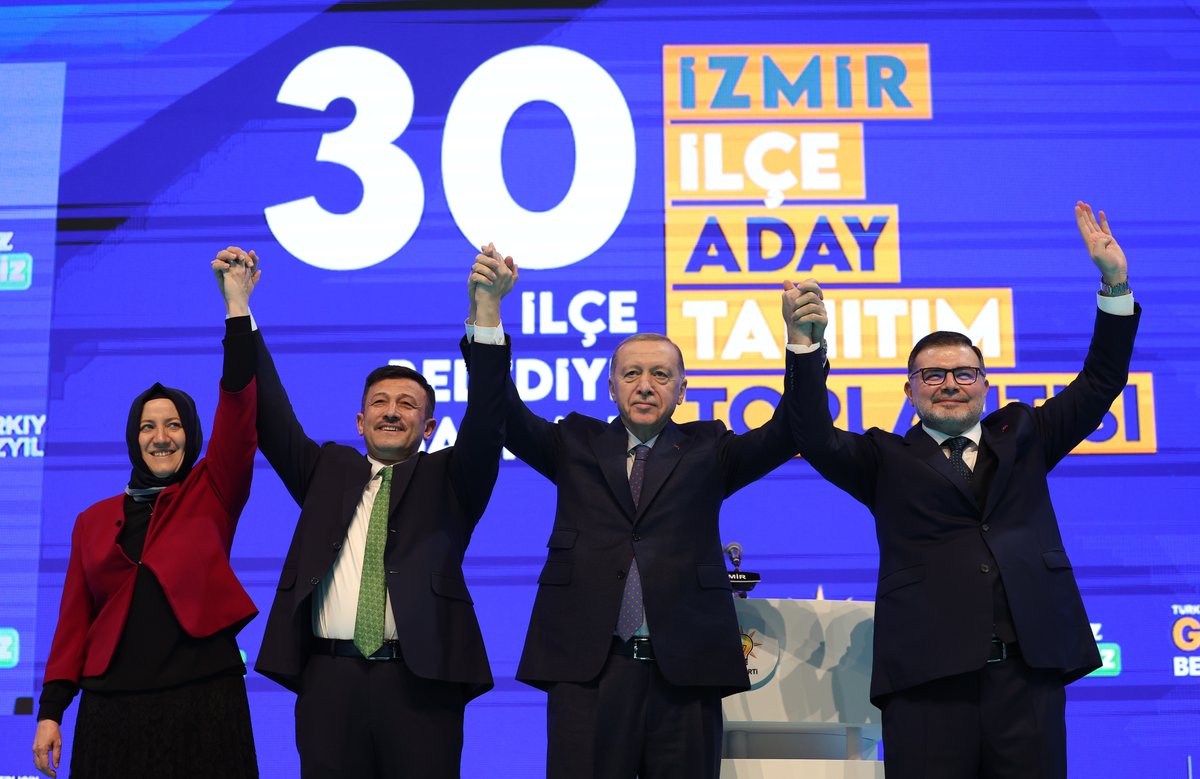 İzmir’imizin ilçelerinde AK Parti’yi ve Cumhur İttifakı’ndaki ortağımız MHP’yi temsil edecek adaylarımızın tanıtımını bugün gerçekleştirdik. İnşallah 31 Mart’ta diğer pek çok şehrimiz gibi İzmir’in de tercihini Gerçek Belediyecilik’ten yana kullanacağına inanıyoruz.