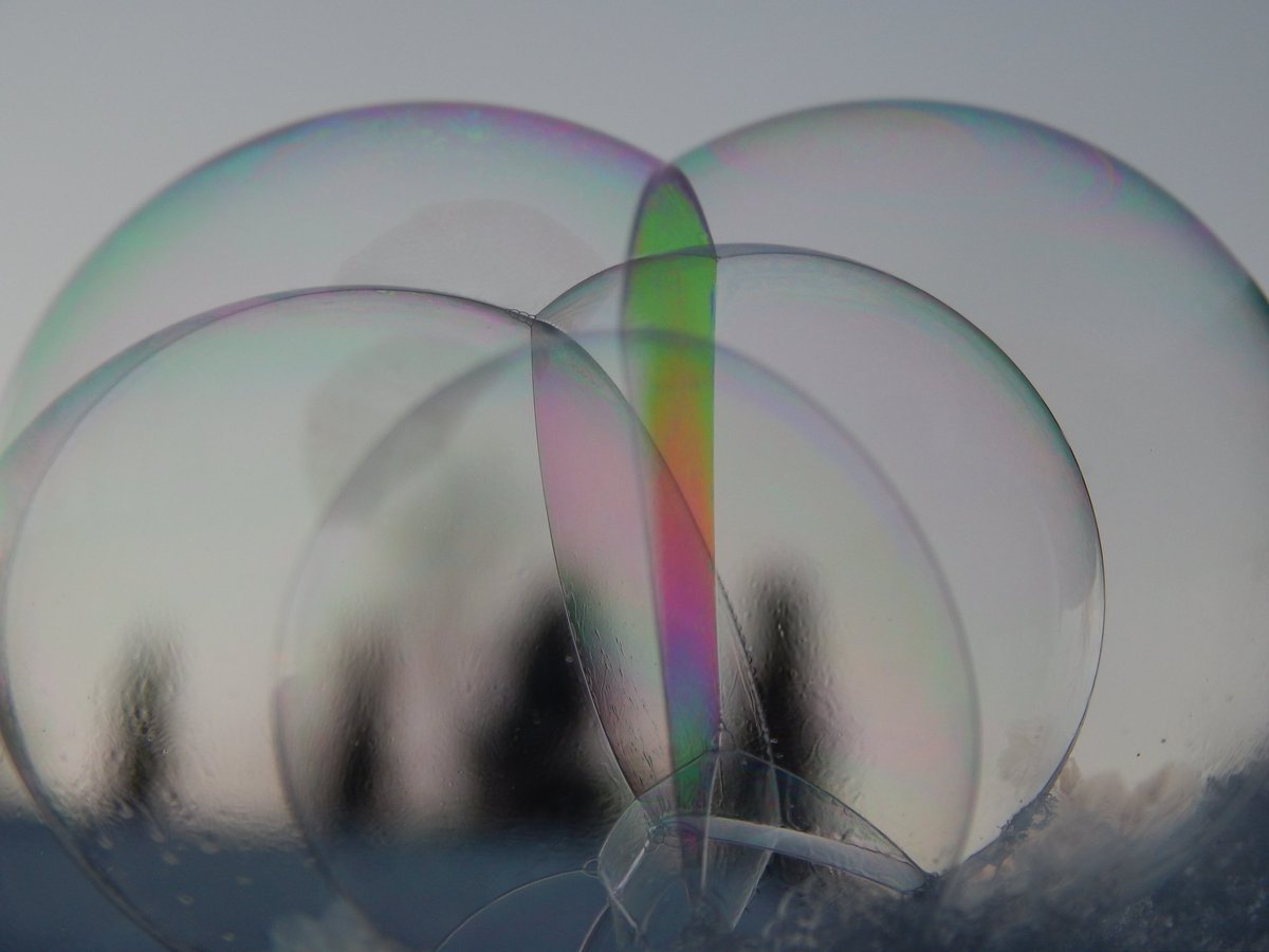 mauri_toivola's tweet image. #jääkuplia #icebubble