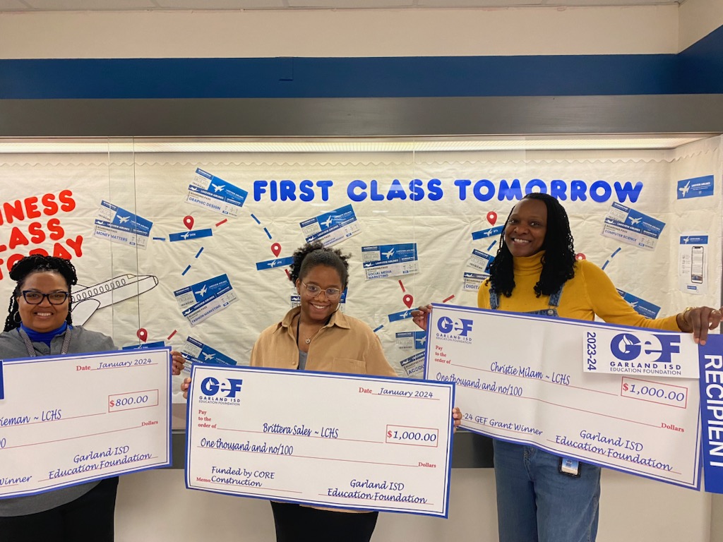 MilamChristie's tweet photo. @LCHS_Patriots @gisdCTE_ @LCHSMrMcClean @GISD_Foundation
Thank you Garland Education Foundation for blessing the LC Business Department with grants for our classrooms! #makingadifference #businesseducation
#Thankful
#firstclasseducation https://t.co/stwpxpgv3L