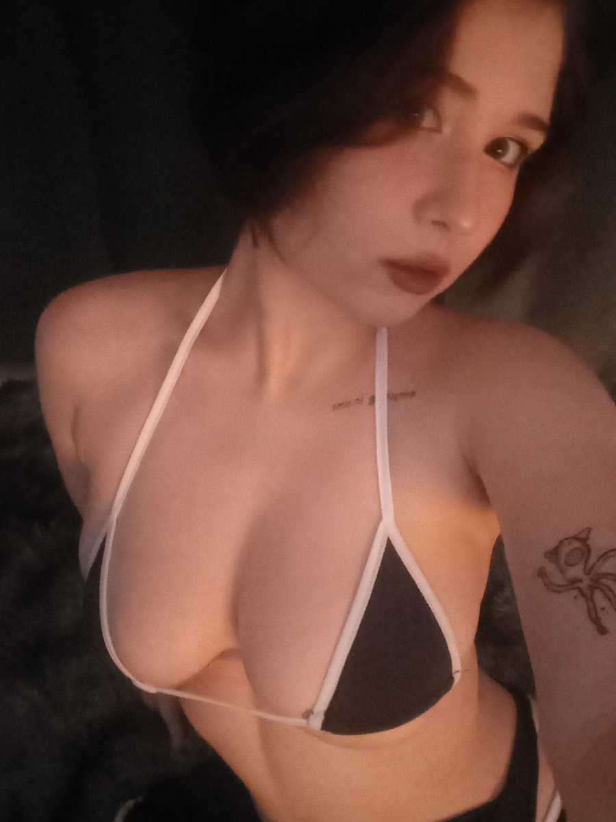 Youriris2003's tweet photo. @valkcy take more mine with follow&amp;likes :3😎 https://t.co/t5pLSJevuE