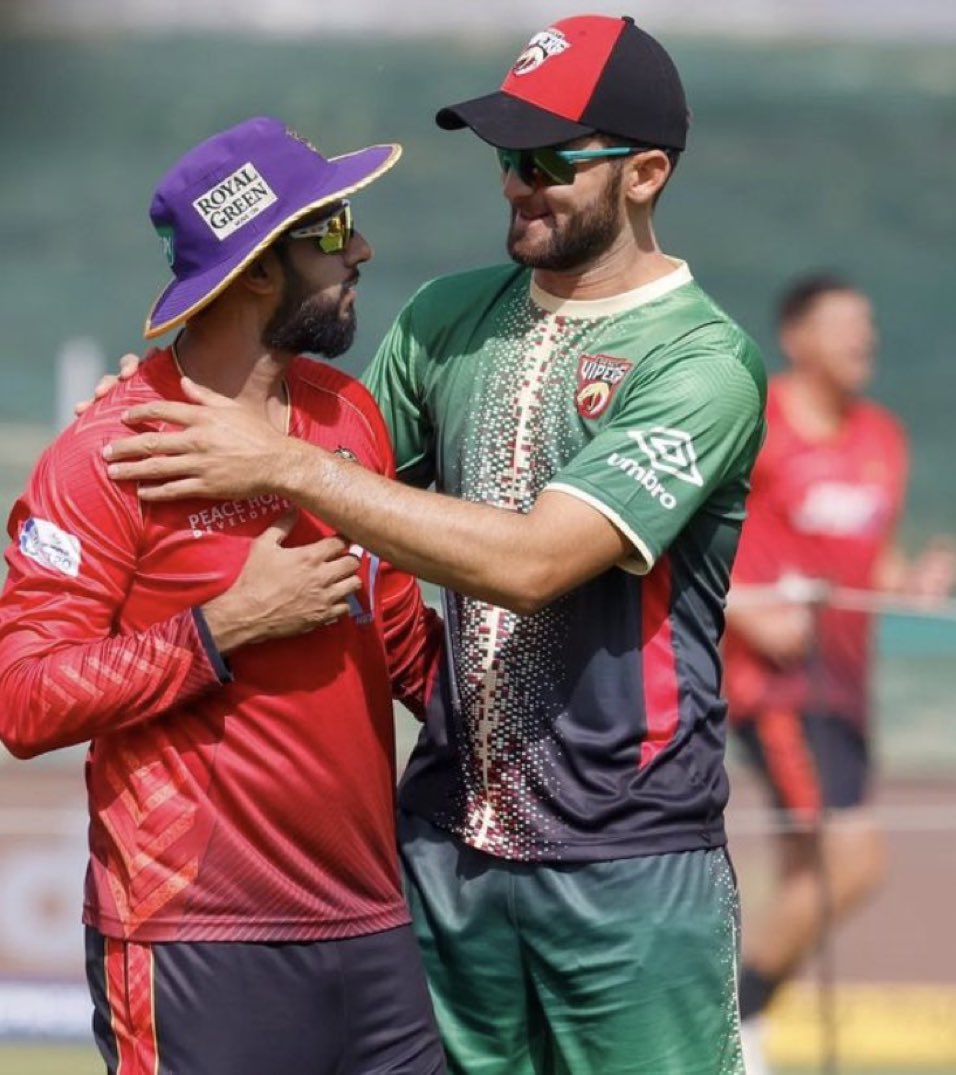 imransiddique89's tweet photo. Shaheen to Imad 

Bhaii retirement wapas lelo, we need you in T20 World cup https://t.co/2Mw2addqEe