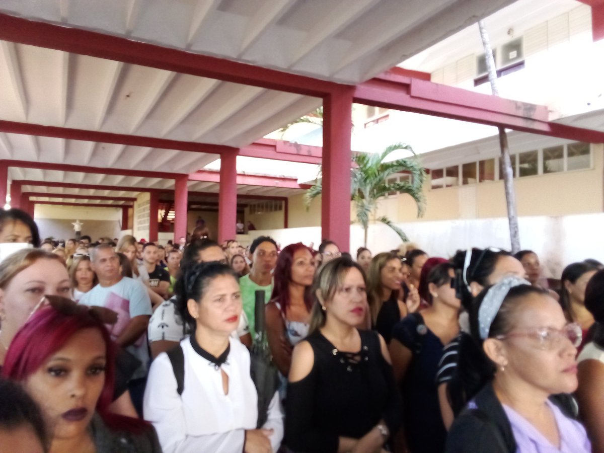 rmariolis88's tweet photo. Inicia la Facultad Ciencias Sociales y Económicas de la @UniversidadMoa el curso 2024 recordando al mayor de los maestros José Martí. Éxitos a estudiantes y profesores. @AlexCespedes00 @InalvisRamirez @WalterBG_MES @yurisley_valdes @AlmenaresReyes @CubaMES https://t.co/qdvY20Mz5z