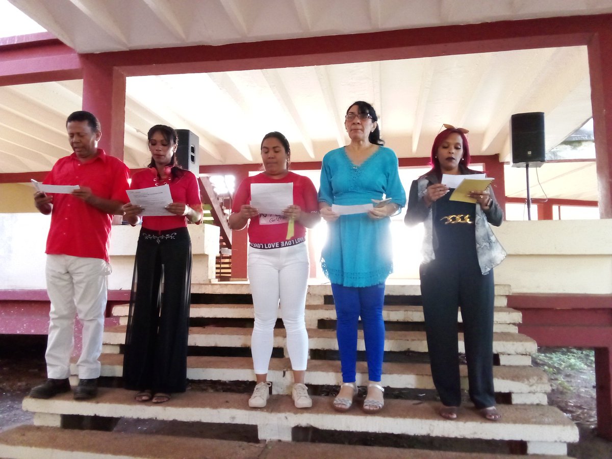 Inicia la Facultad Ciencias Sociales y Económicas de la <a href="/UniversidadMoa/">Universidad de Moa Dr. Antonio Núñez Jiménez</a> el curso 2024 recordando al mayor de los maestros José Martí. Éxitos a estudiantes y profesores. <a href="/AlexCespedes00/">Alex Céspedes</a> <a href="/InalvisRamirez/">Inalvis Ramirez</a> <a href="/WalterBG_MES/">Walter Baluja García</a> <a href="/yurisley_valdes/">Yurisley Valdes Mariño</a> <a href="/AlmenaresReyes/">Roger Samuel Almenares Reyes</a> <a href="/CubaMES/">MES</a>
