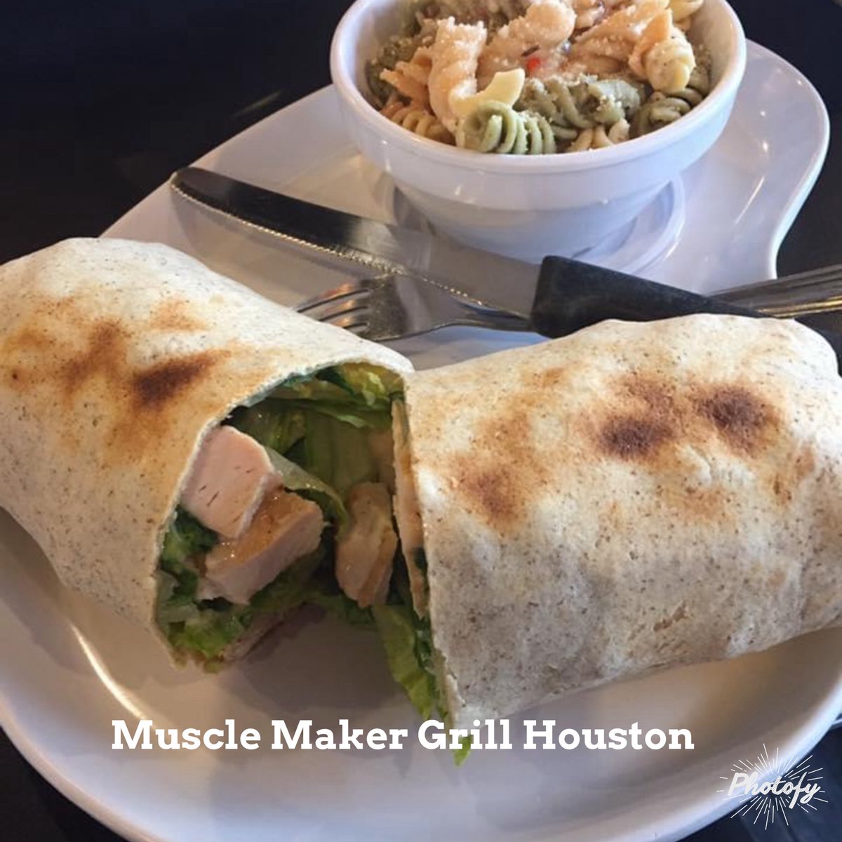 MMGHouston's tweet image. The best project you will ever work on is YOU!! 

(Pictured is our Low-carb Chicken Caesar Wrap &amp;amp; Pasta Salad 🥗) 

Call 📱 713-627-0915 or order online at: musclemakergrill.com 💪🏻 We open at: 10:30am-8pm 😋

#thebestprojectyouwilleverworkonisyou #workonyourself #dontquit #mmg