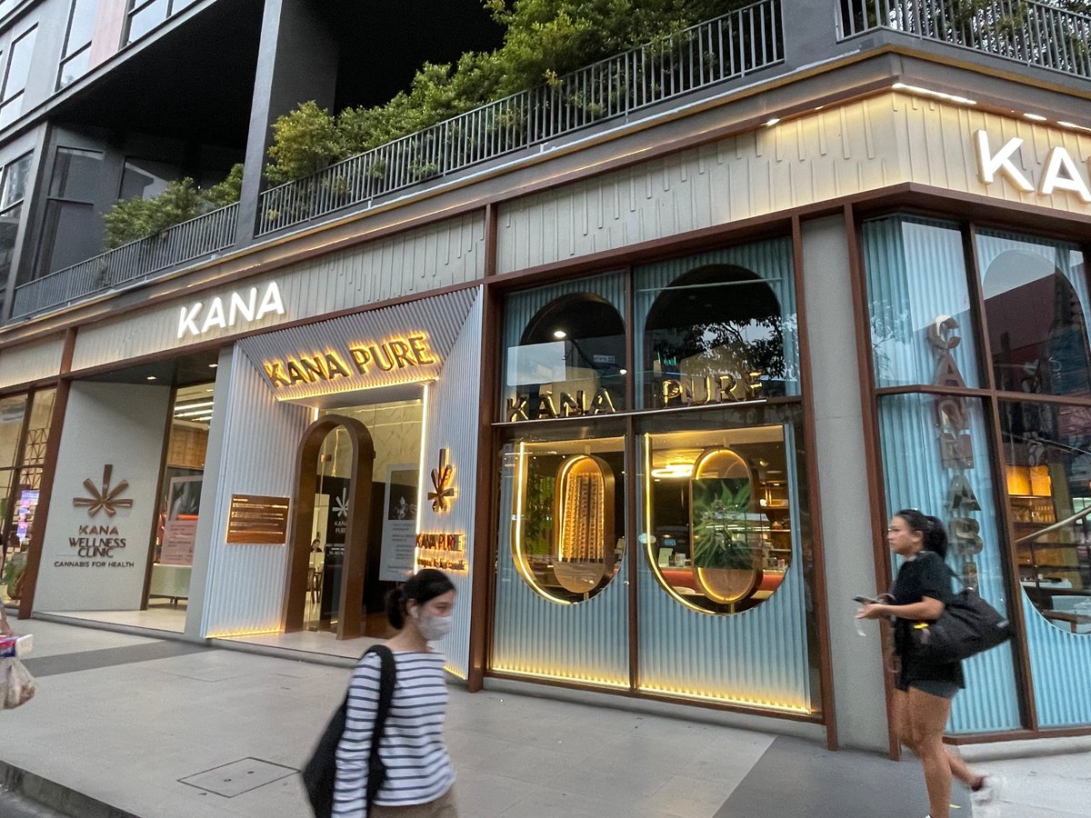 Bitcoin Blunt Club tweet media