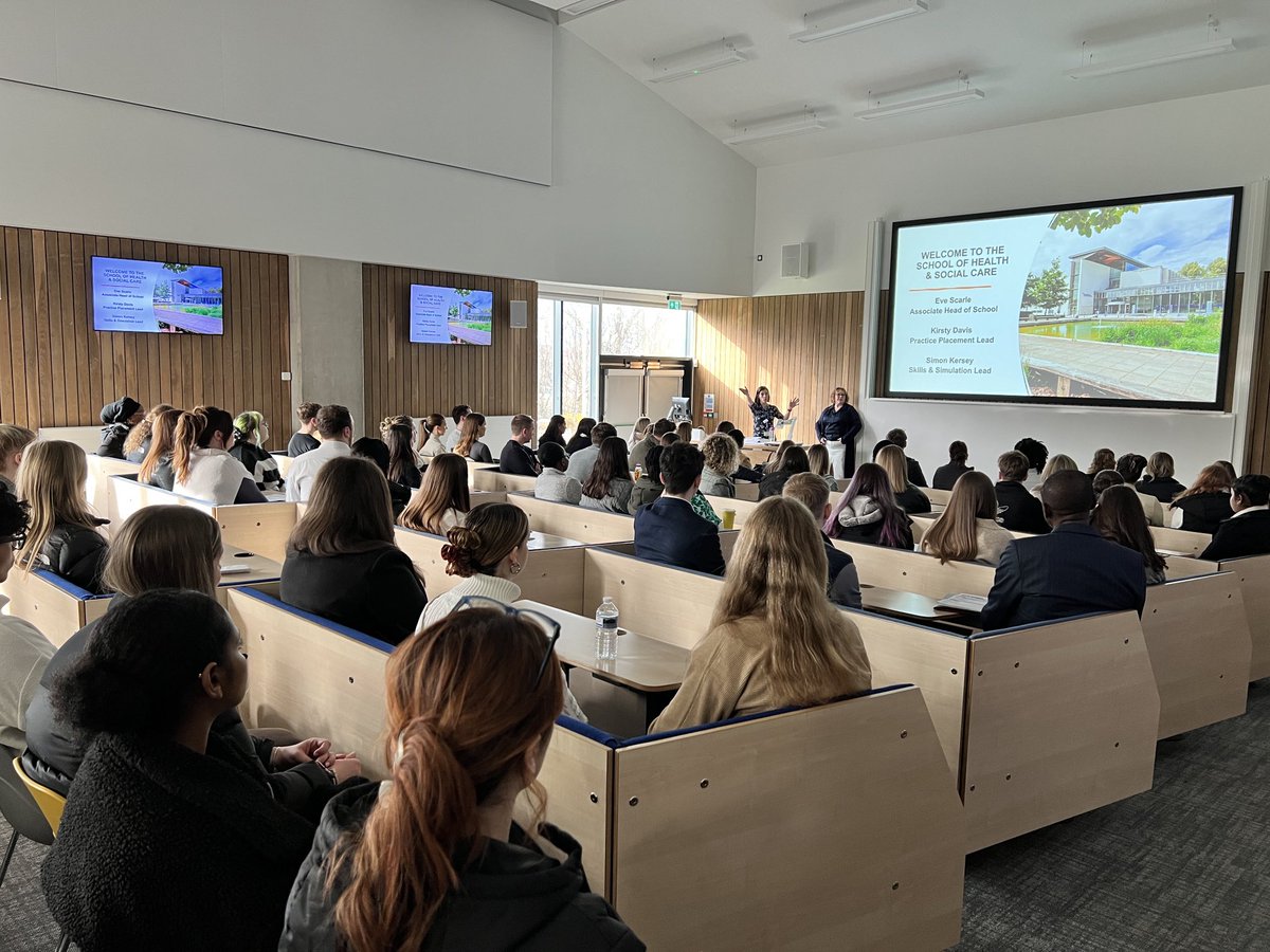 Afternoon welcome talk underway #UoGSuperSaturday24 ⁦<a href="/uniofglos/">University of Gloucestershire</a>⁩ ⁦<a href="/UoGPhysiothera1/">UoG_Physiotherapy</a>⁩