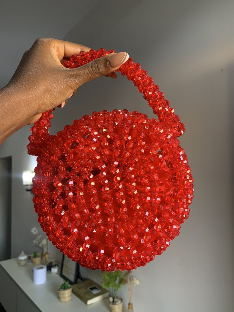 vanaba_ng's tweet photo. Pepper.
N22,000 | USD 55
Available on preorder in custom colors.
#beadedfashion #beadedbags #fashioninspo #styleinspo #vanaba #vanabanigeria #beadedstyle #beadedbagsinabuja https://t.co/Bx54FRA6dM