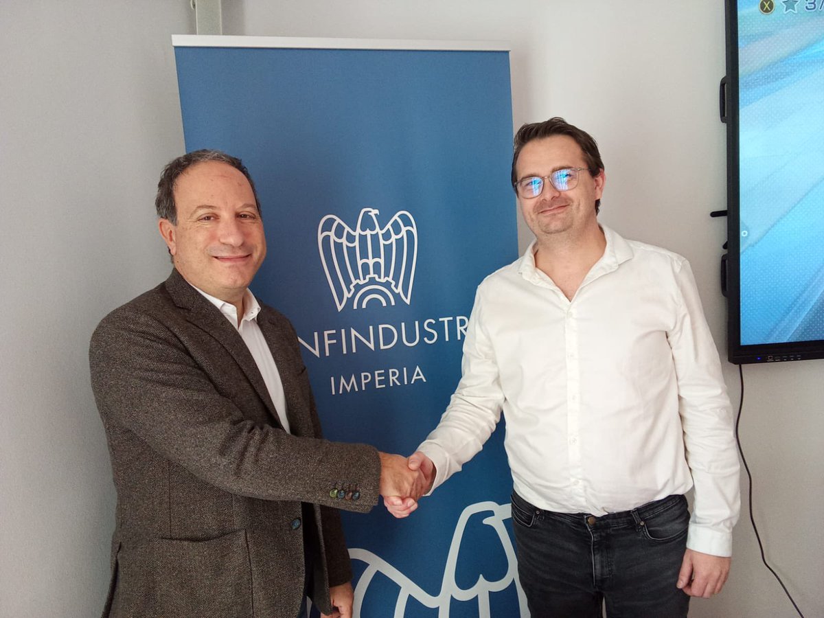 HandiArcade's tweet photo. Next Level pour lâassociation avec une prĂ©sentation Ă la Confindustria en Italie đźđč. Elle annonce de nouvelles aventures pour cette annĂ©e.
#handiarcade #Hat https://t.co/KVslN5NOIp