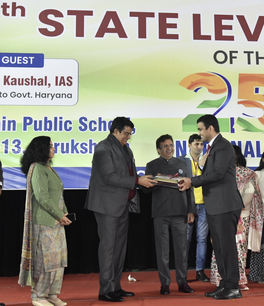 Vikram Yadav IAS (@vikramyadav) on Twitter photo Chief Secretary Haryana awarded Faridabad for performance in Electoral practices and E-Roll revision 2024 on #NationalVotersDay2024 at State Level Function in Kurukshetra.
<a href="/DC_Faridabad/">DC Faridabad</a>
<a href="/ceoharyana/">Chief Electoral Officer, Haryana</a> <a href="/ECISVEEP/">Election Commission of India</a>
<a href="/DIPRO_Faridabad/">DIPRO Faridabad</a> Chief Secretary Haryana awarded Faridabad for performance in Electoral practices and E-Roll revision 2024 on #NationalVotersDay2024 at State Level Function in Kurukshetra.
<a href="/DC_Faridabad/">DC Faridabad</a>
<a href="/ceoharyana/">Chief Electoral Officer, Haryana</a> <a href="/ECISVEEP/">Election Commission of India</a>
<a href="/DIPRO_Faridabad/">DIPRO Faridabad</a>