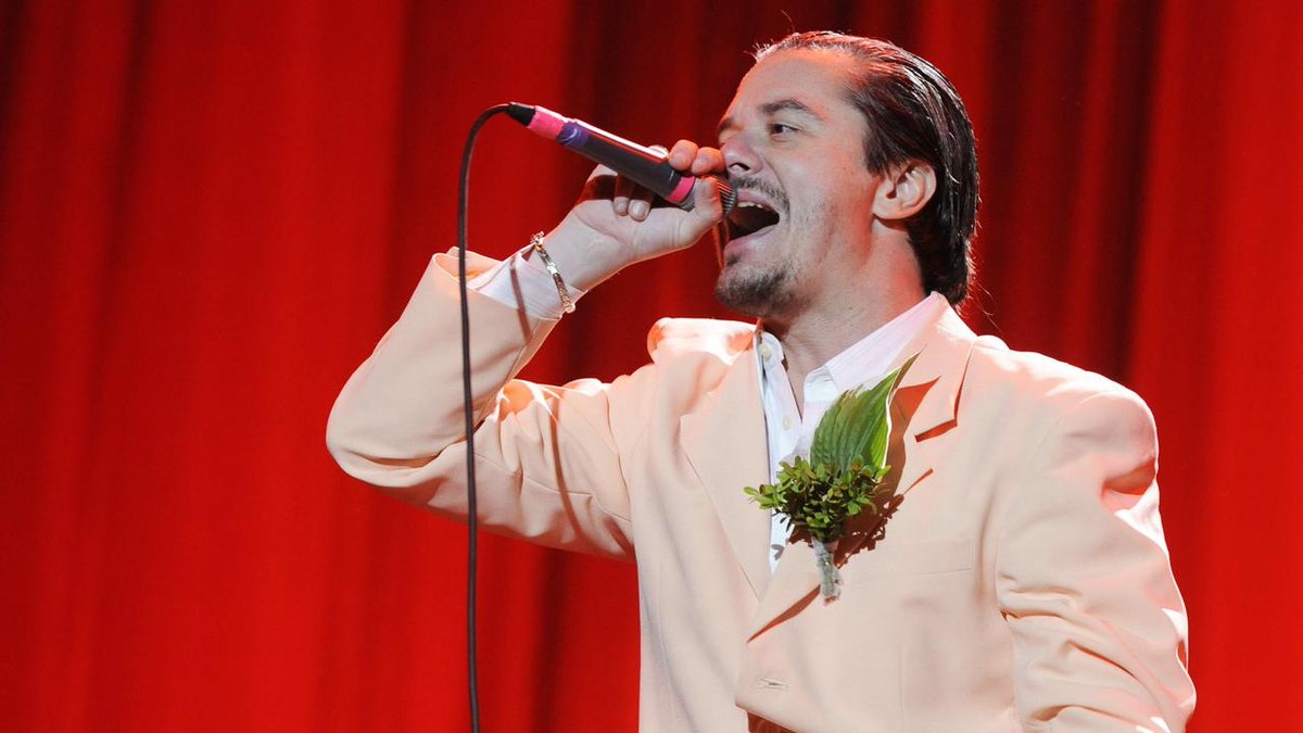 (Photo Credit: Unknown)
Happy birthday, Mike Patton!!! ❤ Faith No More'un güncel vokalisti olan Mike Patton, bugün 56 yaşına giriyor 😊 #faithnomoreturkey #faithnomore #mikepatton #thesecondcomingtour