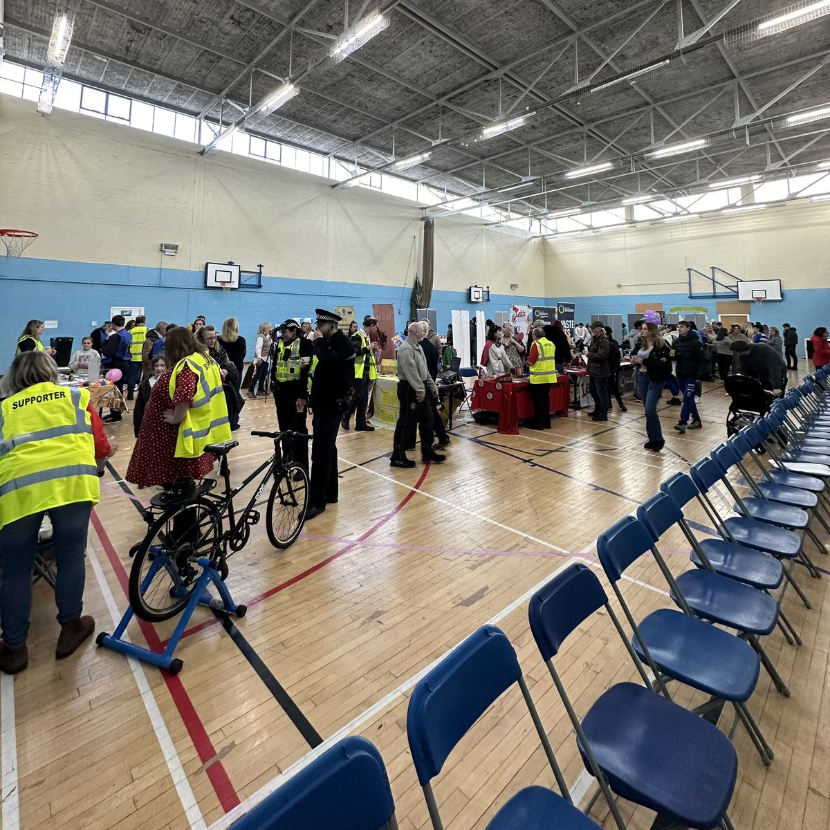 BenMacpherson's tweet photo. Good to be at @LeithChooses at @Leithcomcentre today - drop-by &amp; hear from all the great projects.🗳️

Thank you to all the organisers, including @Edinburgh_CC, @LeithHarbourNCC, @LeithLinks_CC &amp; @leithcentralcc.👏🏻

#LeithChooses https://t.co/PRoFWJw6eq