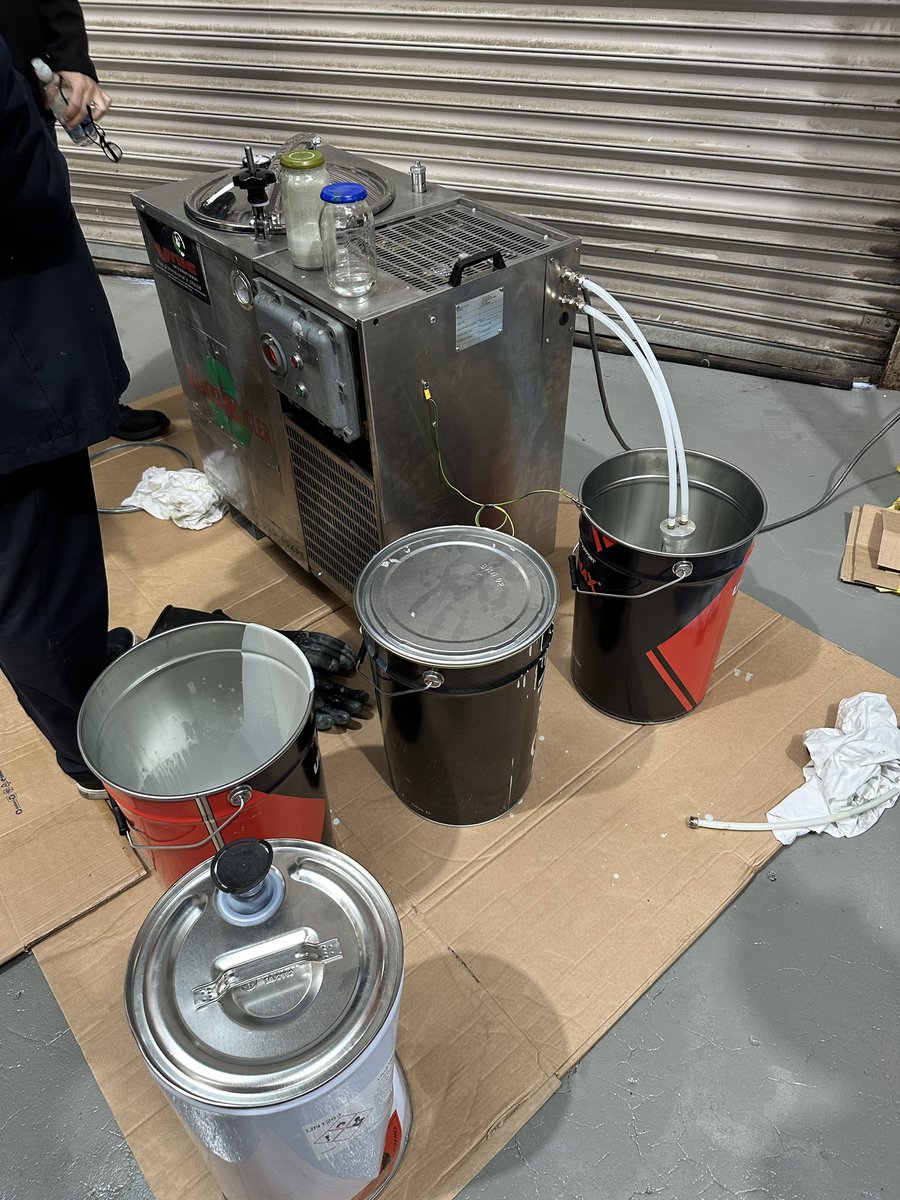UnicInternation's tweet photo. The story of #solventrecycling continues to grow strong. 

A visit to Northern Ireland with a solvent recycler demo, multiple customers are now choosing to invest. 

Do you recycle your solvent? If not why not? 

Did you know you could save up to 90% versus purchase and disposal! https://t.co/VCEXIvXT5d