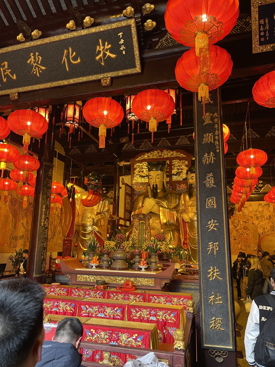 Having a cracking trip in Shanghai 🇨🇳 onto Beijing tomorrow 😎