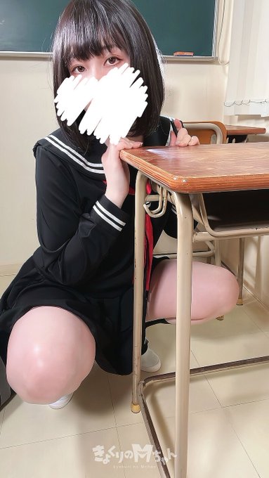 こういう姿勢でよく友達と話してたな〜😗 https://t.co/cvg2efdsDF<a href="/tag/pharfaite"class="tags"><span>#pharfaite</span></a>