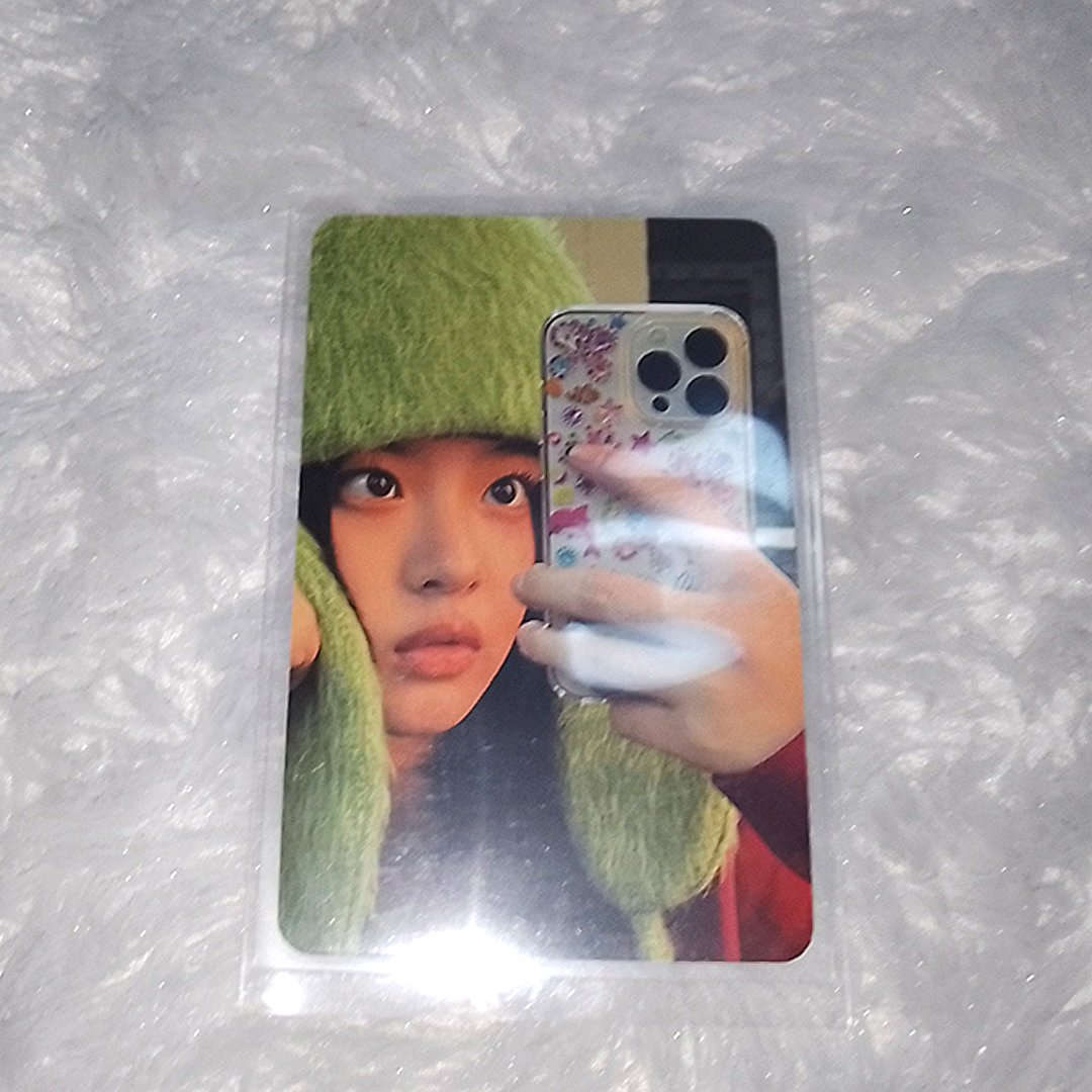 wts // photocard official hanni iphone

NOTE : beli 2 photocard dapet 1 Pc Official !

🛒🛍️ : 47.700k
✅ freebies
❌ gabisa keep event ❌
📍 dom: jawabarat 
🎀 good condi