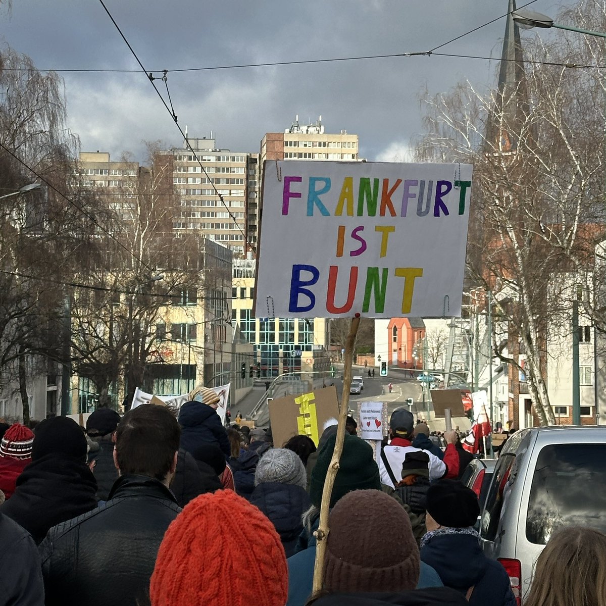 „Hass und Ausgrenzung sind keine in einer Demokratie zu tolerierenden Meinungen“, sagte Vizepräsidentin Janine Nuyken auf der heutigen Demonstration #niewiederistjetzt in Frankfurt (Oder).