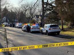 charlesharriso5's tweet photo. Indy we had a homicide last night which is the 17th so far in January 2024. These are the homicide numbers for January from 2020 to 2023. In each of those years, Indy ended the year with over 200 homicides.
•2023- 22
•2022- 18
•2021- 24
•2020- 14 https://t.co/vrVy8Cuurc