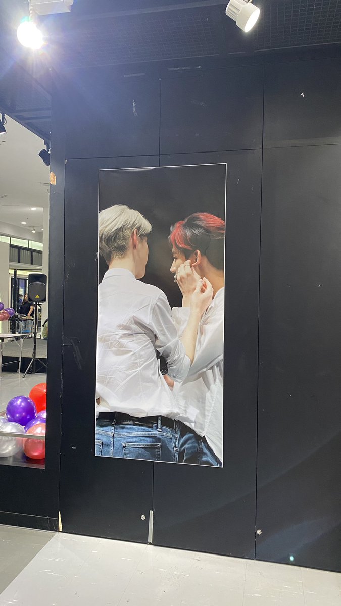 Mamon24A's tweet photo. มางานนี้ครั้งแรกจริงๆ แค่เดินเข้างานก็มีความสุขแล้ว ขอบคุณที่จัดงานนี้ขึ้นมาน๊า หวังว่าในอนาคตเราจะได้เจอกันอีกนะคะ❤️💜

#AREA9397 #MBKIIKII 
#MTBB #MarkBam https://t.co/HMxEmsS1qE