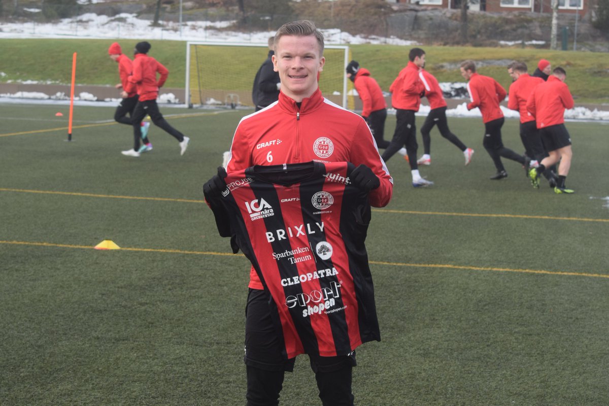 Viktor Arthur - Grebbestads tredje nyförvärv
grebbestadsif.se/nyhet.asp?nyhe…
<a href="/grebbestadsif/">Grebbestads IF</a>