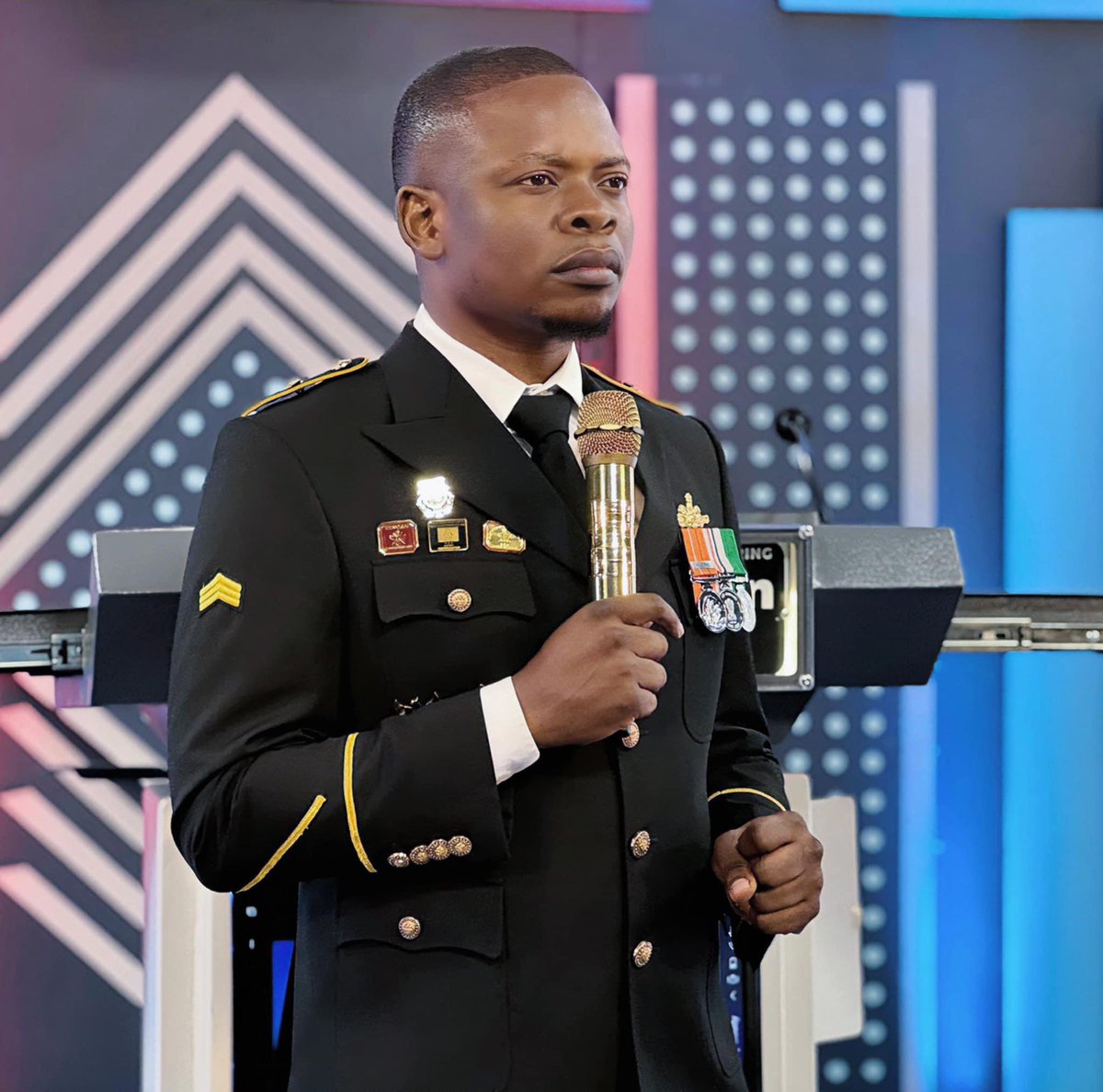 AdvoBarryRoux's tweet photo. Crooked Bushiri was found shaking! Moja Love Tv is coming for criminals who are on the run. #MostWanted https://t.co/5aldd1g1gr