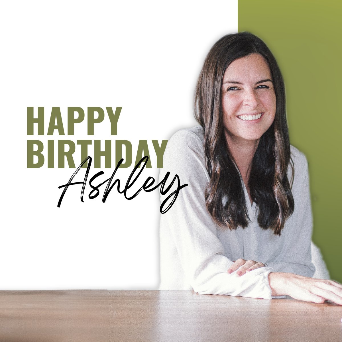 Happy birthday to our Senior Strategist/ Creative Account Manager/ Ad Wizard, Ashley! 

We are so lucky to have you on #TeamMJ2 🎈#HappyBirthday