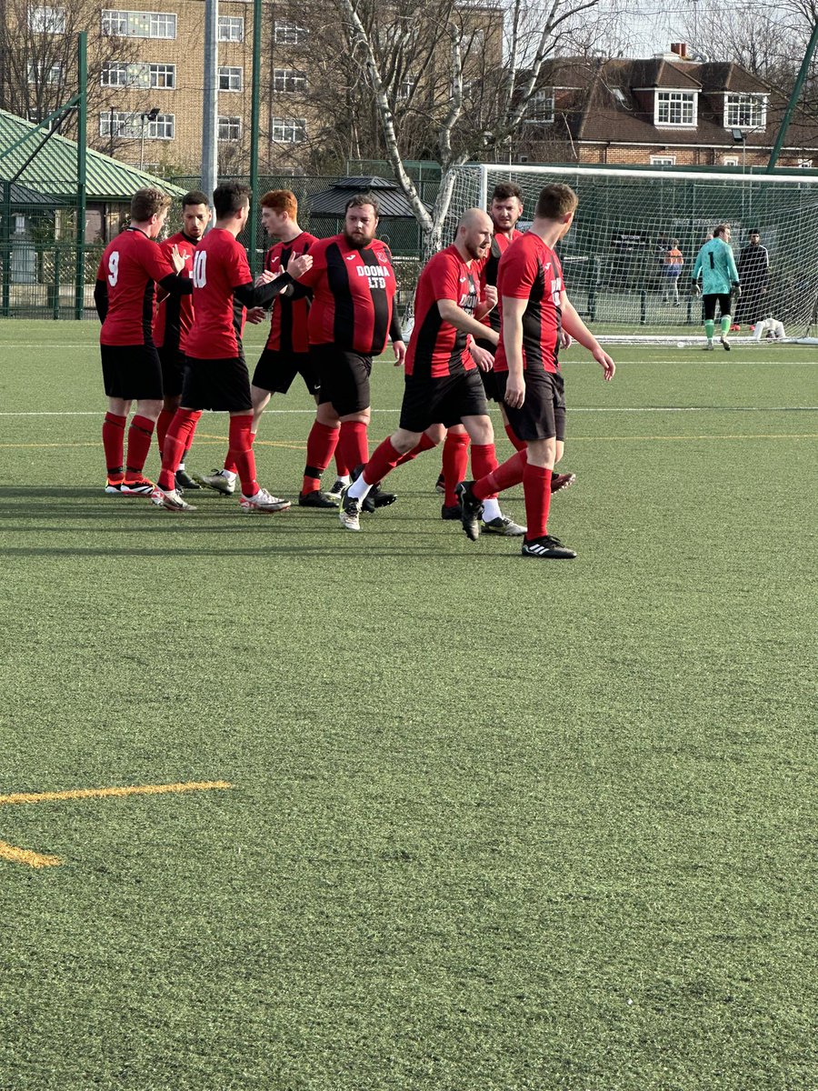 4-0 at full time. Great effort from the lads today squad of 16 travelling on the train 👏👏 Into the hat for the next round! ✅ Few well deserved beers tonight! Goals @fenech_a Barker @willzz_jamie @LewisCann1 MOTM - Barker 💪 @KCFL1516