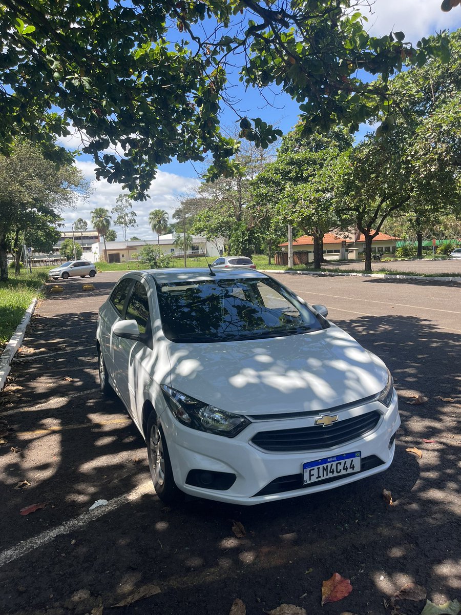 Mano minha bateria morreu e eu tô na Uel!!!