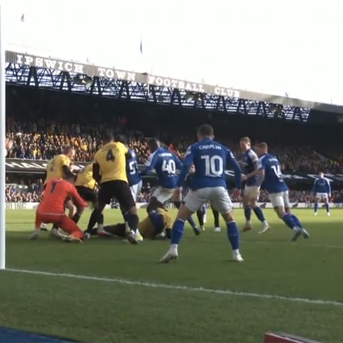 MenInBlazers's tweet photo. MAIDSTONE UNITED UPSET IPSWICH TOWN. 6TH TIER SIDE DO UNTHINKABLE AND ELIMINATE 2ND PLACE CHAMPIONSHIP TEAM. BEST STONES SINCE JOHN, GEMS &amp; THOSE THAT ROLL. HAVE AN ABSOLUTE NIGHT/WEEK/LIFE, MAIDSTONE FANS. THANK YOU THANK YOU FOR KEEPING THE FA CUP WEIRD. 💛🙌💛 https://t.co/bUT5h12Ovg