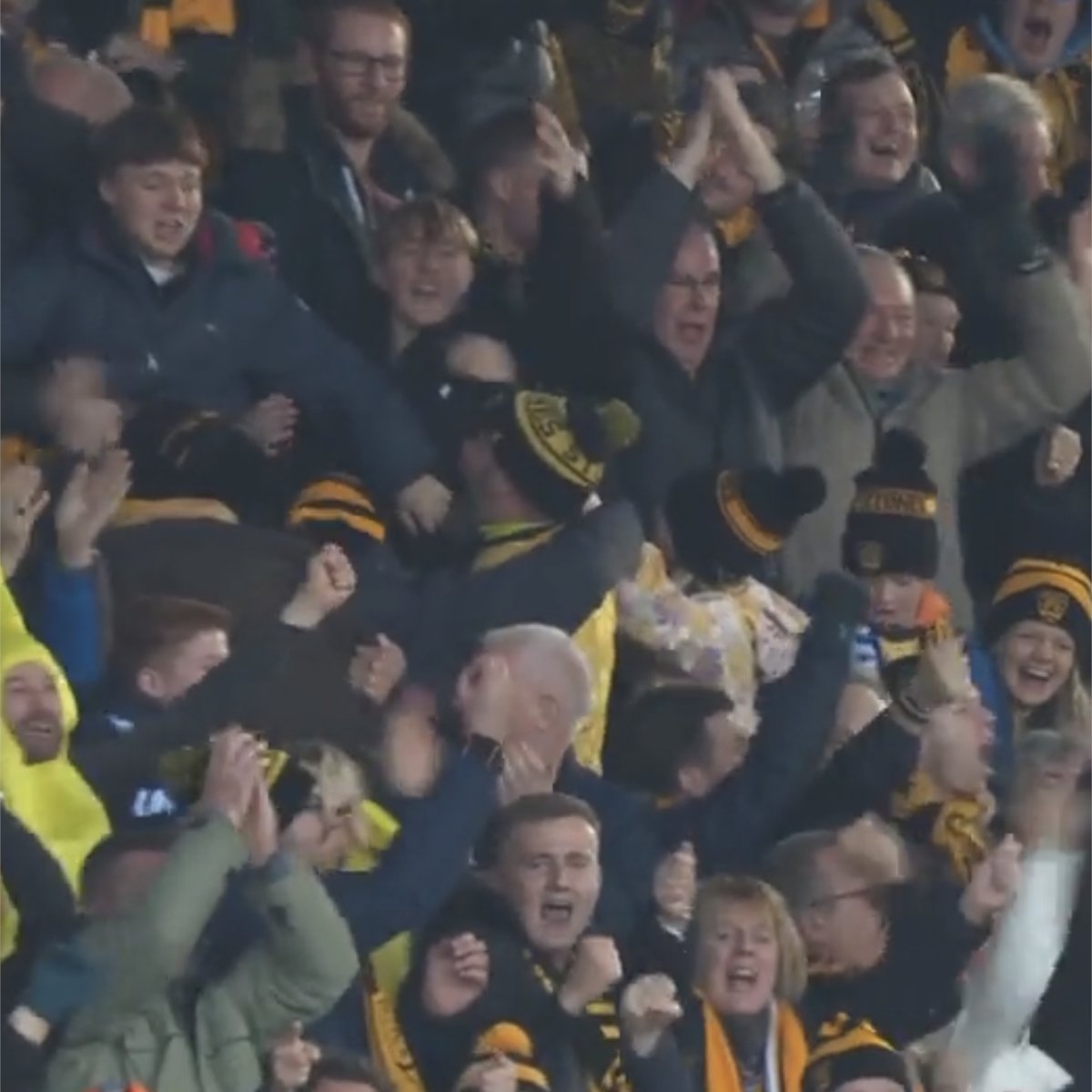 MenInBlazers's tweet photo. MAIDSTONE UNITED UPSET IPSWICH TOWN. 6TH TIER SIDE DO UNTHINKABLE AND ELIMINATE 2ND PLACE CHAMPIONSHIP TEAM. BEST STONES SINCE JOHN, GEMS &amp; THOSE THAT ROLL. HAVE AN ABSOLUTE NIGHT/WEEK/LIFE, MAIDSTONE FANS. THANK YOU THANK YOU FOR KEEPING THE FA CUP WEIRD. 💛🙌💛 https://t.co/bUT5h12Ovg