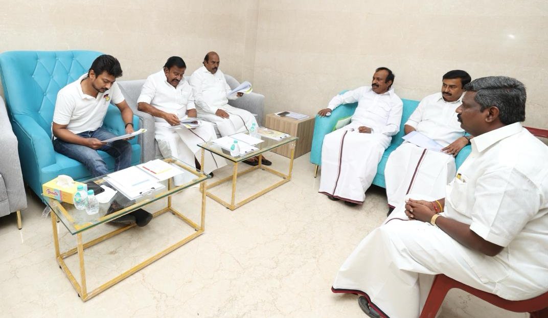 பாசிஸ்ட்களின் ஆட்சிக்கு முடிவுகட்டி, இந்திய ஒன்றியத்திற்கான ஜனநாயக நல்லரசை அமைப்பதற்கான தொடக்கமாக, நம்முடைய மாண்புமிகு முதலமைச்சர் <a href="/mkstalin/">M.K.Stalin - தமிழ்நாட்டை தலைகுனிய விடமாட்டேன்</a> அவர்கள், கழக நாடாளுமன்றத் தேர்தல் பணிகள் மேற்பார்வை மற்றும் ஒருங்கிணைப்பு குழுவை அமைத்துள்ளார்கள்.

இந்நிலையில், திருப்பூர் நாடாளுமன்ற