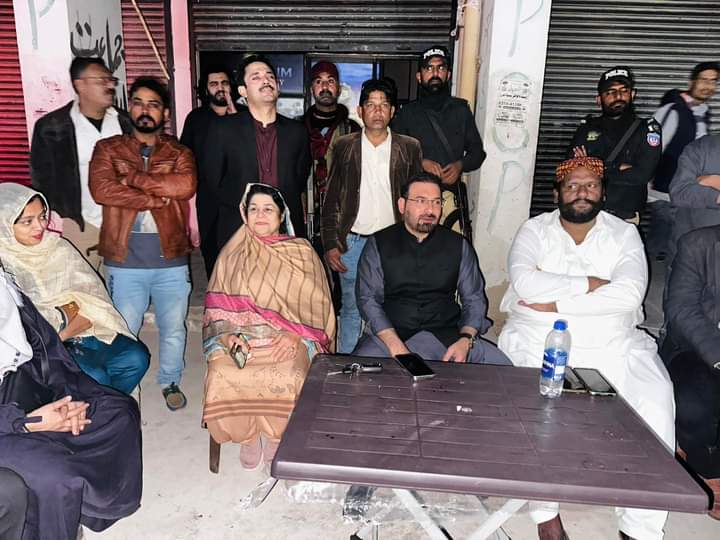 JQJunaidQureshi's tweet photo. این اے 244 سرجانی L1 : پاکستان پیپلز پارٹی ڈسٹرکٹ ویسٹ این اے 244 کے نامزد امیدوار حافظ عبدالبر اور پی ایس 117 کی نامزد امیدوار شمیم ممتاز نے سرجانی میں انتخابی مہم سے متعلق کارنر میٹنگ کی۔
#چنو_نئی_سوچ_کو
#AbdulBerr #ShamimMumtaz #NA244 #PS117 #PPP #PPPDigital https://t.co/2CA2fWvJIE